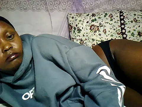 Snapshot of Cute_tamara chatting on August 4, 2026, 12:59 am Cute tamara online show from August 4, 2026, 12:59 am