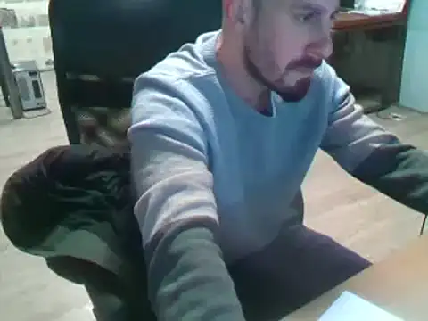 giorgakaci69 online show from February 20, 2025, 7:08 pm