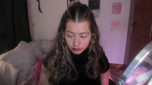 Snapshot of StephaniFox chatting on February 25, 2026, 12:33 am StephaniFox online show from February 25, 2026, 12:33 am