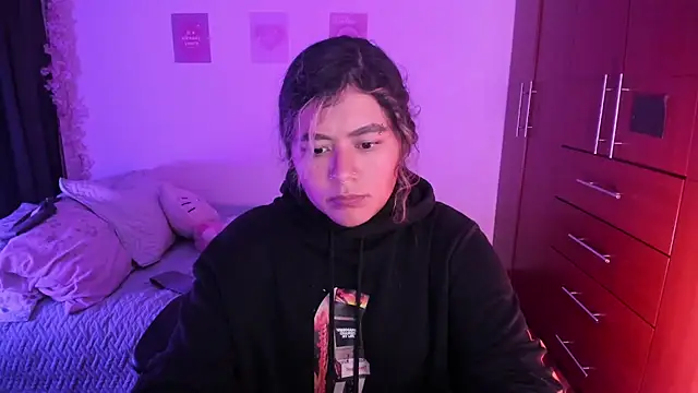 StephaniFox online show from October 12, 2025, 1:51 am