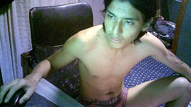 Luchitodiaz6969 online show from November 4, 2025, 4:16 am