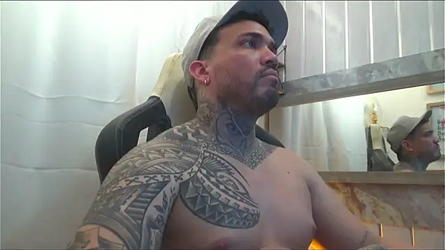Snapshot of Angel_sex_latin chatting on September 22, 2025, 3:45 am Angel sex latin online show from September 22, 2025, 3:45 am