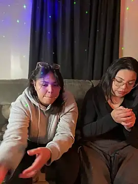 Snapshot of miacanela_xo chatting on November 26, 2025, 4:23 am miacanela xo online show from November 26, 2025, 4:23 am