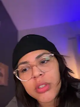 Snapshot of miacanela_xo chatting on November 25, 2025, 12:33 am miacanela xo online show from November 25, 2025, 12:33 am