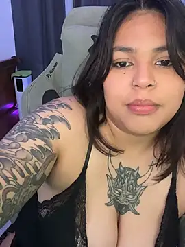 Snapshot of miacanela_xo chatting on July 14, 2026, 1:27 am miacanela xo online show from July 14, 2026, 1:27 am