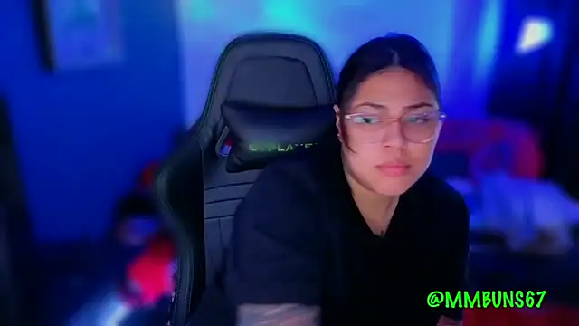 Snapshot of miacanela_xo chatting on October 30, 2025, 2:10 am miacanela xo online show from October 30, 2025, 2:10 am