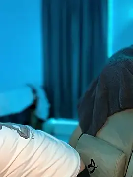 miacanela xo online show from January 11, 2026, 1:56 am