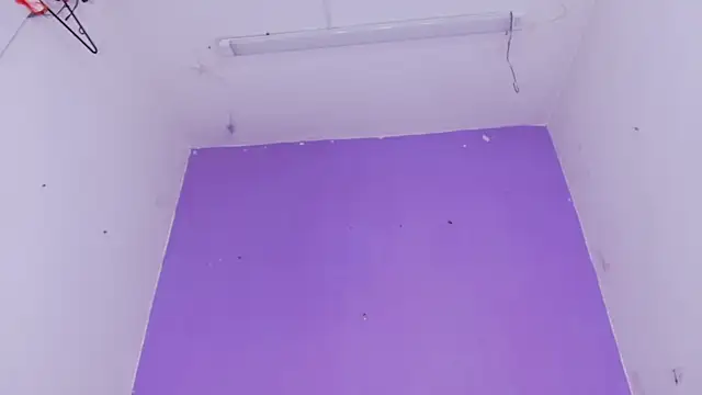 Snapshot of vale_ross_ chatting on November 29, 2025, 3:06 am vale ross online show from November 29, 2025, 3:06 am