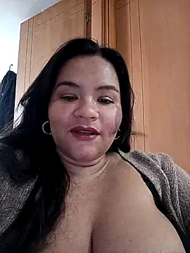 Snapshot of Julieta-tits chatting on February 23, 2026, 2:28 pm Julieta-tits online show from February 23, 2026, 2:28 pm