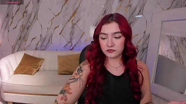 Snapshot of ViolettCastel chatting on October 20, 2025, 7:14 pm ViolettCastel online show from October 20, 2025, 7:14 pm