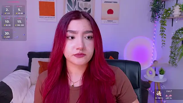 Snapshot of ViolettCastel chatting on June 13, 2026, 8:07 pm ViolettCastel online show from June 13, 2026, 8:07 pm