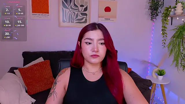 ViolettCastel online show from May 5, 2026, 10:46 pm