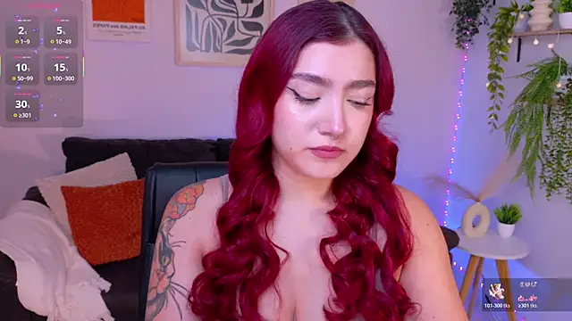 ViolettCastel online show from May 3, 2026, 8:01 pm