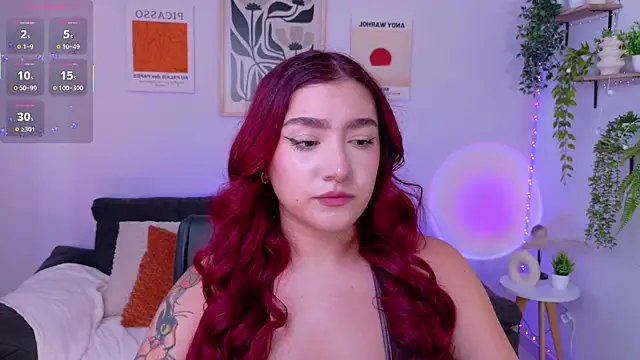 Snapshot of ViolettCastel chatting on June 11, 2026, 7:22 pm ViolettCastel online show from June 11, 2026, 7:22 pm