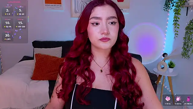 Snapshot of ViolettCastel chatting on June 20, 2026, 12:26 am ViolettCastel online show from June 20, 2026, 12:26 am