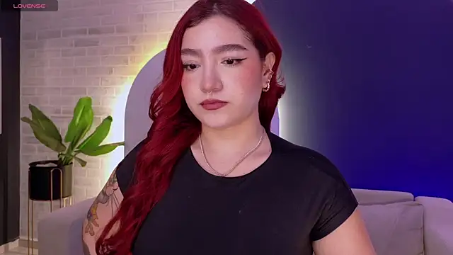 ViolettCastel online show from March 6, 2026, 7:20 pm