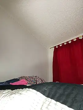 sweetsarabig22cm online show from February 19, 2026, 3:31 pm