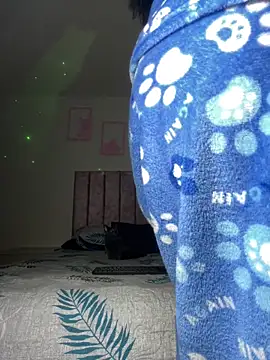 Kimmymadison- online show from November 15, 2025, 8:35 pm