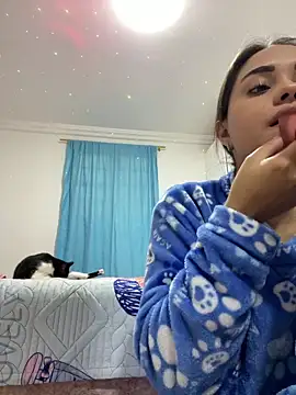 Kimmymadison- online show from February 17, 2026, 9:01 pm