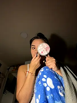 Kimmymadison- online show from October 15, 2025, 9:12 pm