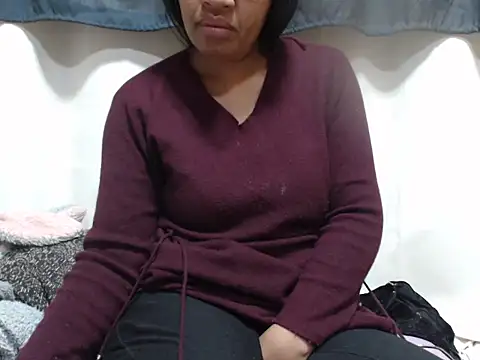 Snapshot of Linda_sexy chatting on July 4, 2026, 2:18 am Linda sexy online show from July 4, 2026, 2:18 am