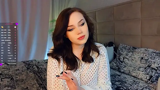 Snapshot of AsteriaHamel chatting on February 26, 2025, 1:11 pm AsteriaHamel online show from February 26, 2025, 1:11 pm