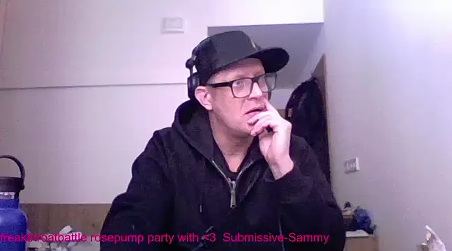 Snapshot of Bigthroaterboy chatting on March 16, 2025, 10:11 am Bigthroaterboy online show from March 16, 2025, 10:11 am