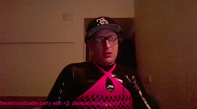 Snapshot of Bigthroaterboy chatting on March 10, 2025, 9:07 pm Bigthroaterboy online show from March 10, 2025, 9:07 pm