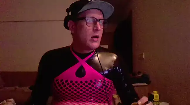 Snapshot of Bigthroaterboy chatting on March 16, 2025, 12:01 am Bigthroaterboy online show from March 16, 2025, 12:01 am