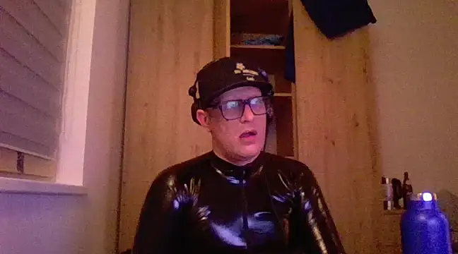 Snapshot of Bigthroaterboy chatting on March 3, 2025, 3:49 am Bigthroaterboy online show from March 3, 2025, 3:49 am