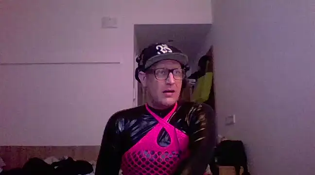 Snapshot of Bigthroaterboy chatting on March 7, 2025, 6:57 am Bigthroaterboy online show from March 7, 2025, 6:57 am