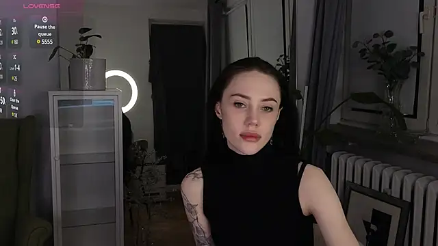 Sara Tranquil online show from March 6, 2025, 9:09 pm