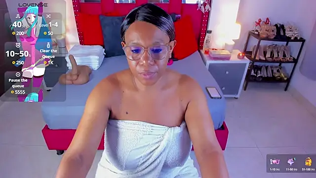 ShantalDior online show from February 27, 2025, 3:40 am