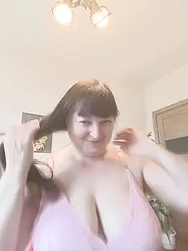 Snapshot of Women-pleasures chatting on June 29, 2026, 10:59 am Women-pleasures online show from June 29, 2026, 10:59 am