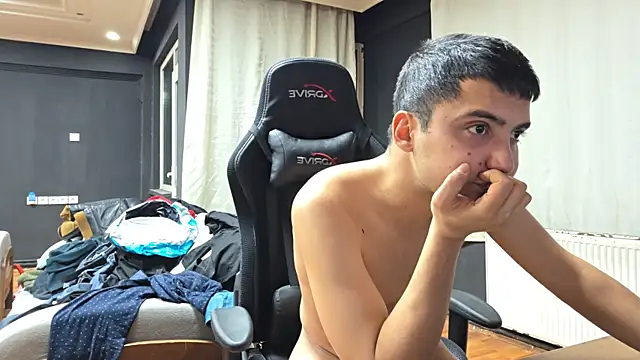 istebenboylebiradamim online show from December 19, 2025, 7:38 pm