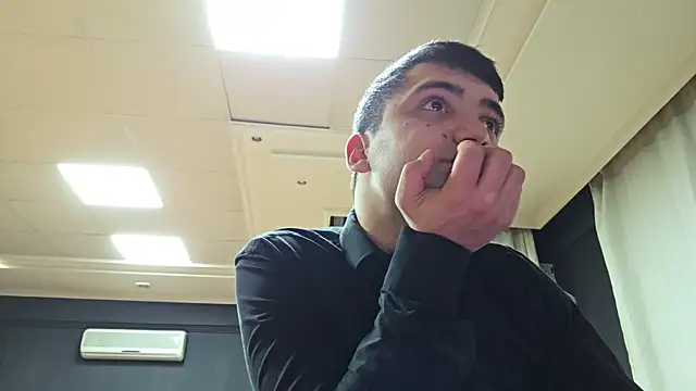 istebenboylebiradamim online show from February 8, 2026, 7:44 pm