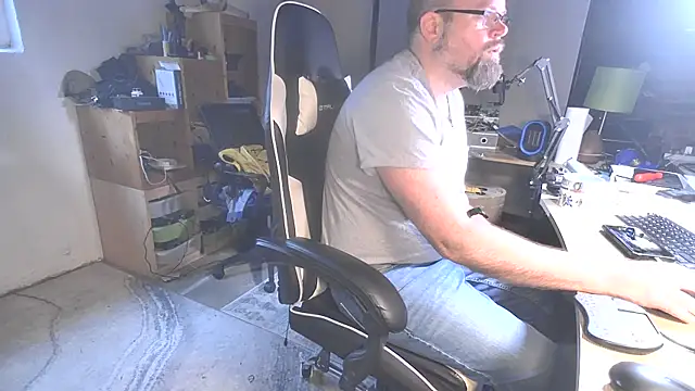 MagnusCockus online show from April 30, 2026, 12:34 pm
