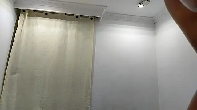 Molly ADY online show from December 3, 2024, 7:49 am