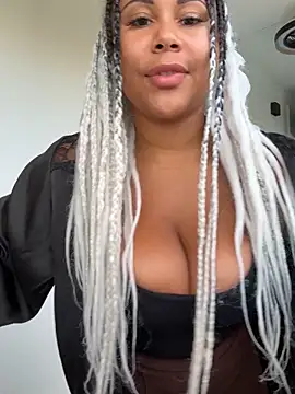 Snapshot of HaileyDiana chatting on October 10, 2025, 3:02 pm HaileyDiana online show from October 10, 2025, 3:02 pm