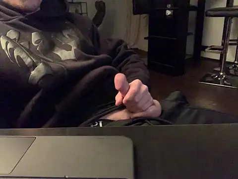 KendrickJiz online show from May 6, 2026, 7:51 pm