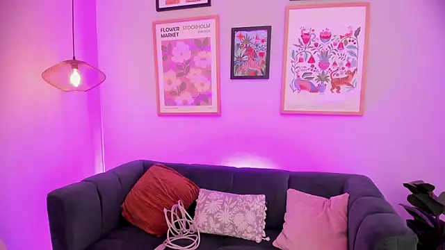 Melissa Koster online show from October 27, 2025, 5:52 am