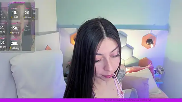 Snapshot of Melissa_Koster chatting on February 11, 2025, 5:37 am Melissa Koster online show from February 11, 2025, 5:37 am