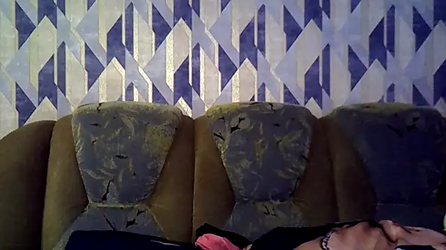 AnitaWillias online show from May 6, 2026, 1:31 am