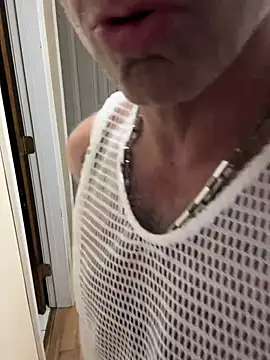 Snapshot of DaddySnowXX chatting on March 17, 2025, 4:40 am DaddySnowXX online show from March 17, 2025, 4:40 am