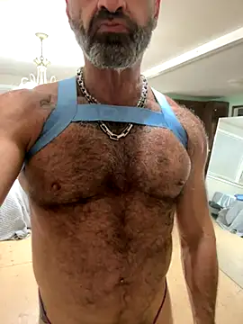 Snapshot of DaddySnowXX chatting on November 28, 2025, 2:56 am DaddySnowXX online show from November 28, 2025, 2:56 am