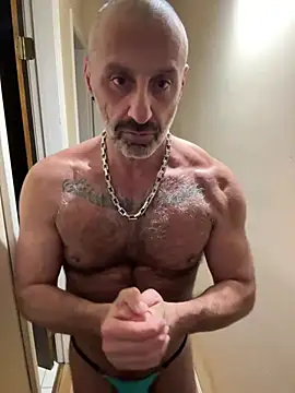 Snapshot of DaddySnowXX chatting on March 3, 2025, 2:22 am DaddySnowXX online show from March 3, 2025, 2:22 am