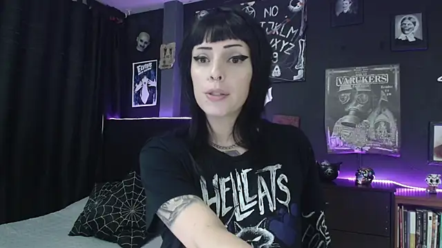 Snapshot of Goddess_Mortem chatting on April 20, 2026, 11:06 pm Goddess Mortem online show from April 20, 2026, 11:06 pm