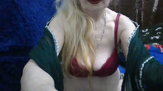 CarlyTreat online show from May 21, 2026, 7:55 pm