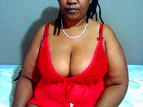 Snapshot of Pinkpussyxx chatting on December 2, 2025, 7:32 am Pinkpussyxx online show from December 2, 2025, 7:32 am