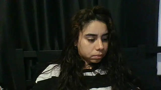 catrinasexy19 online show from March 17, 2025, 7:58 pm